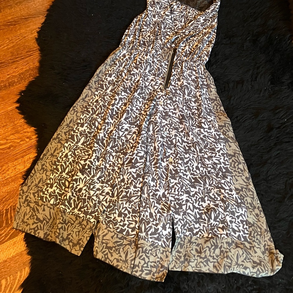 Marc Jacobs silk Monochrome Floral shift dress with iconic MJ daisy pattern.